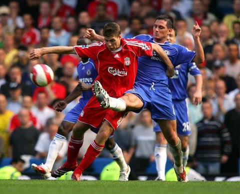助里夫斯完 助里夫斯完